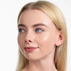 Sanzi Beauty Sample: Serum Foundation - 02 light neutral-warm rosy