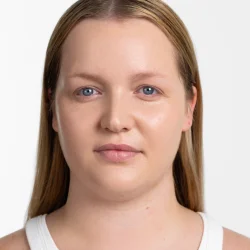 Sanzi Beauty Sample: Serum Foundation - 03 light neutral