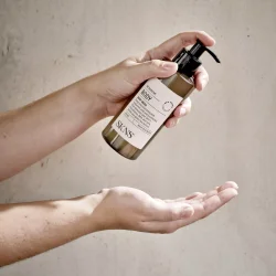 SKNS Body Wash, 250 ml