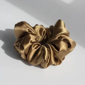 L Mosch Silk MEGA Scrunchie i Karamel