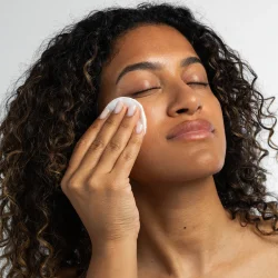 Sanzi Beauty Oil-free makeup remover 